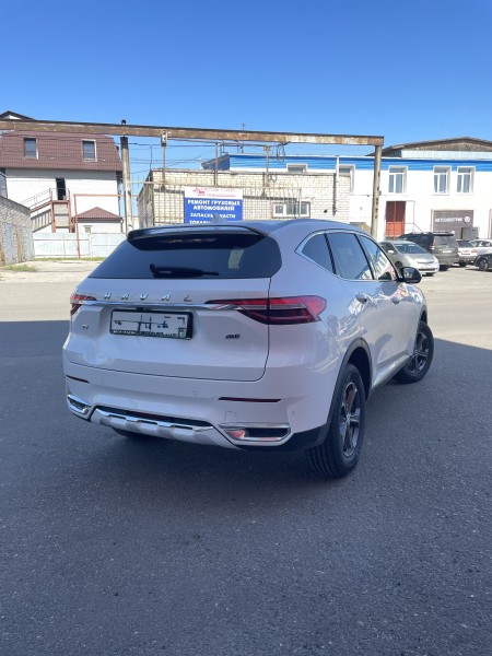 Haval F7